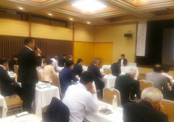 自民党県連地方議員連絡協議会にて、地方創生統括官山崎氏の講演会。